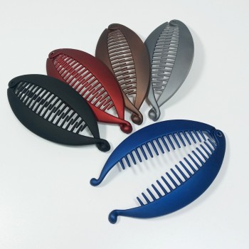  Банан (цена за 1шт), матовый пластик, арт. 6202