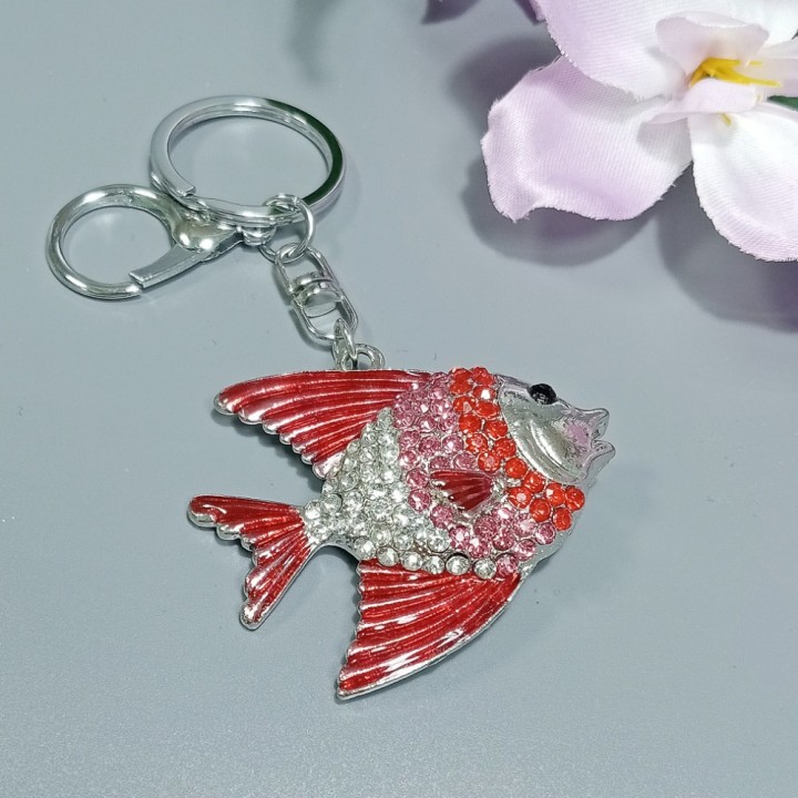  Брелок "рыбка" арт. 48116, металл, эмаль, стразы