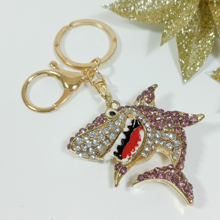  Брелок "акула" арт. 4893, металл, эмаль, стразы
