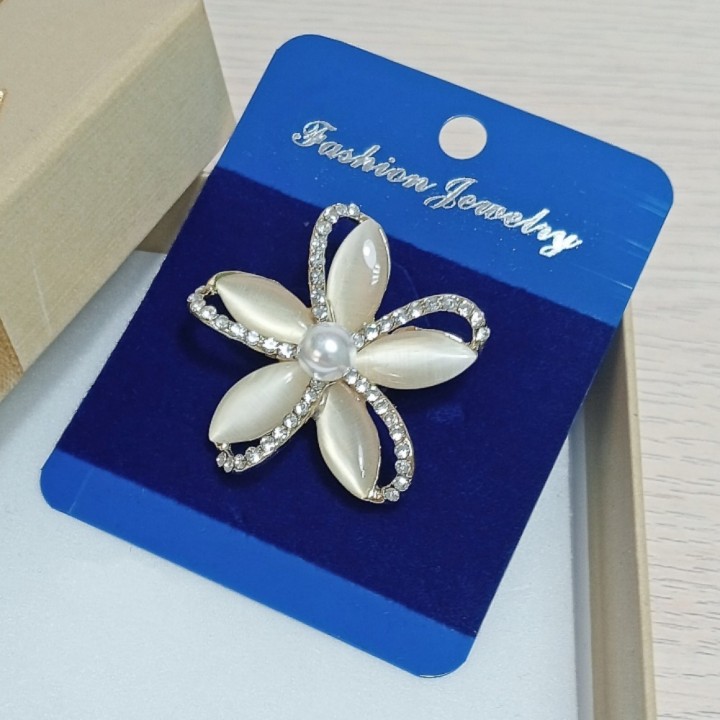  Брошь арт. 2797-2 (металл, стразы), 3.8см
