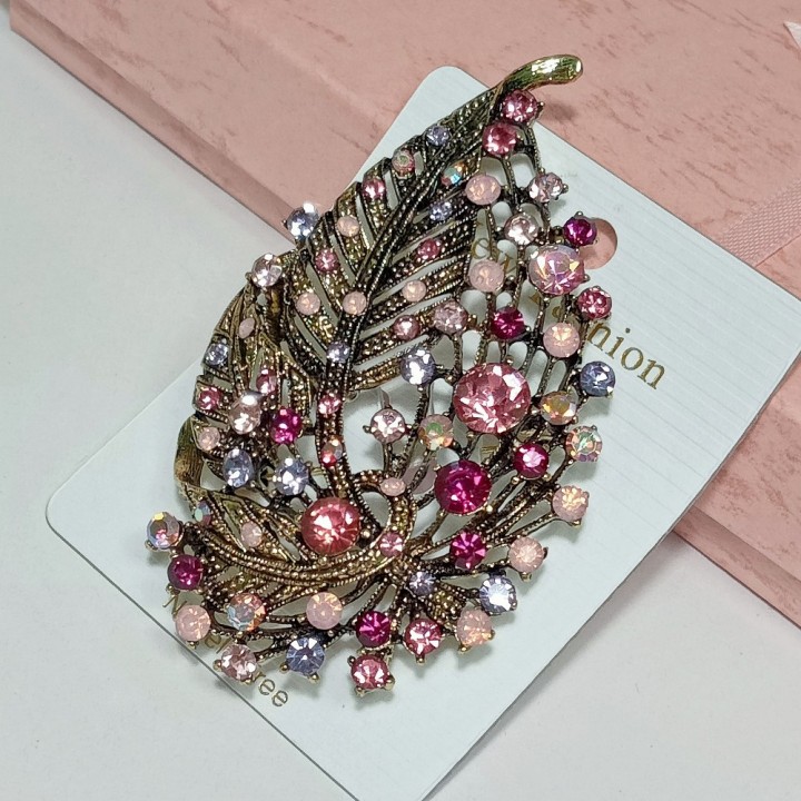  Брошь арт. 27267-1 (металл, стразы), 4.5х8.5см