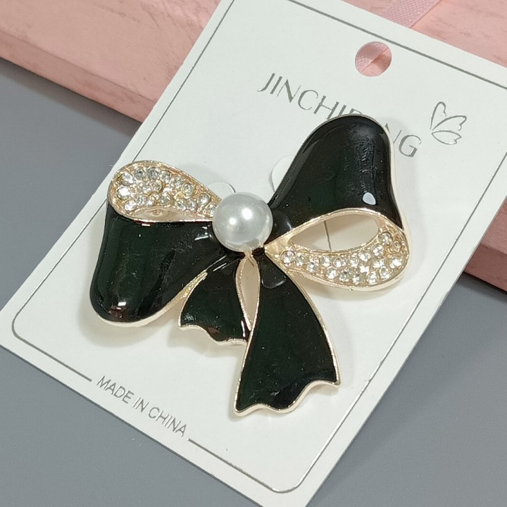  Брошь арт. 27419-2 (металл, стразы, эмаль, иск. жемчуг), 5х4.2см