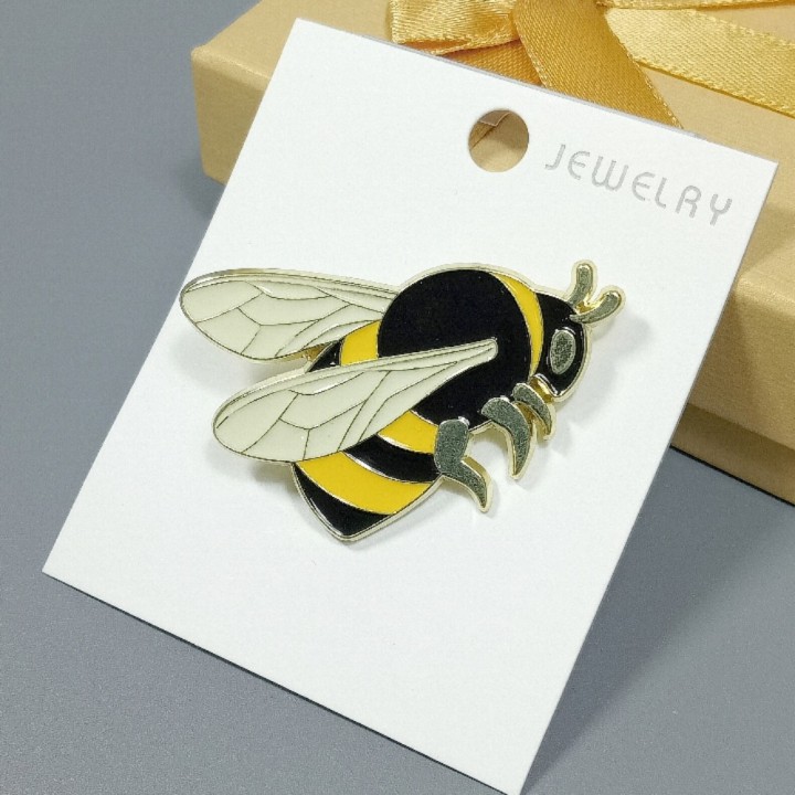  Брошь арт. 27373 (металл, стразы, эмаль), 3.5х4.5см