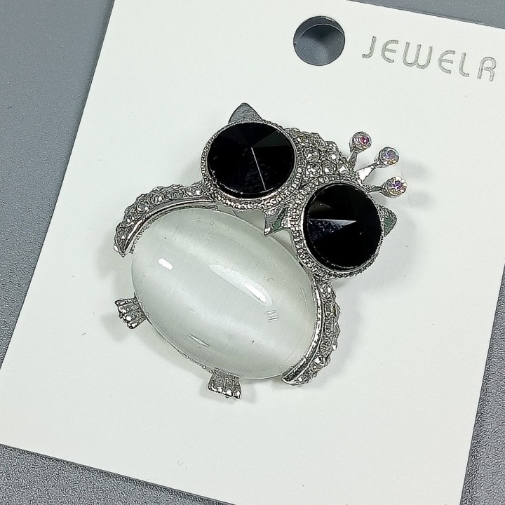  Брошь арт. 27405 (металл, стразы), 3.1х3.8см