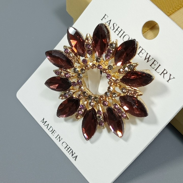  Брошь арт. 27227 (металл, стразы, эмаль), 4см