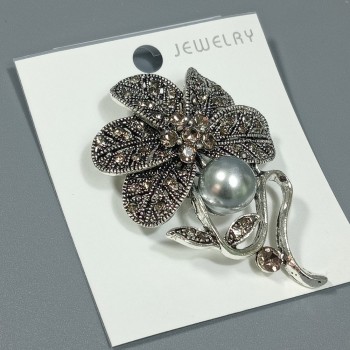  Брошь арт. 27458 (металл, стразы), 4х6см