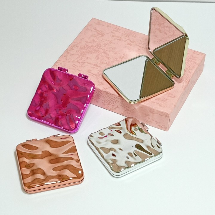  Зеркало карманное двустороннее 6,5х6,5см, арт. 1536 (цена за 1шт)