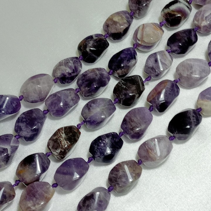 Бусины из аметиста, размер 15х20мм, 17шт в нити. 