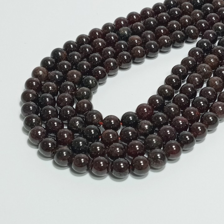 Бусины из граната гладкие, диаметр 7.5мм, 55шт в нити. 