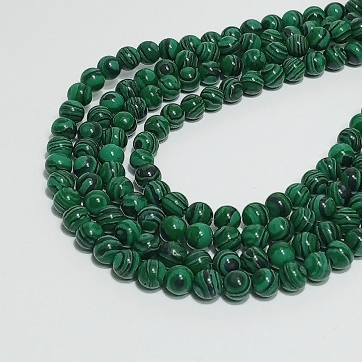 Бусины из искусственного малахита, диаметр 8мм, 47-48шт в нити. 