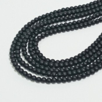 Бусины из искусственного шунгита гладкие, диаметр 4.5мм, 97шт в нити. 