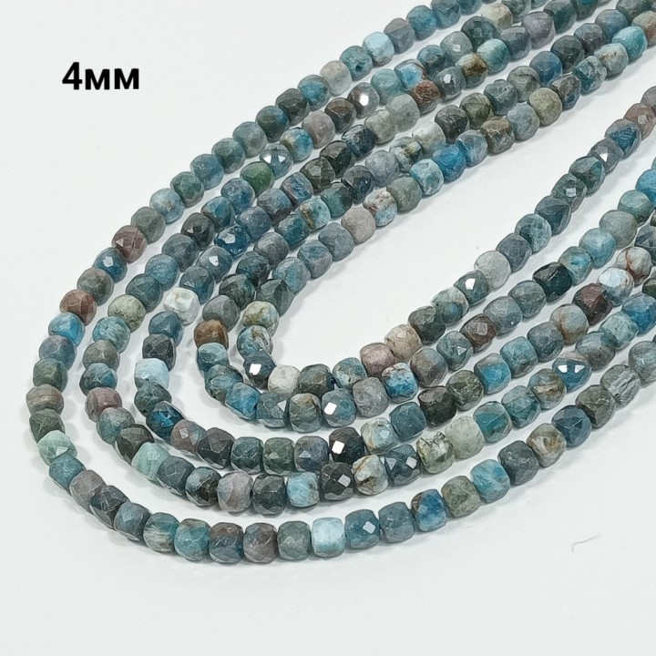  Бусины из апатита "кубик", 4мм, 100шт в нити. 