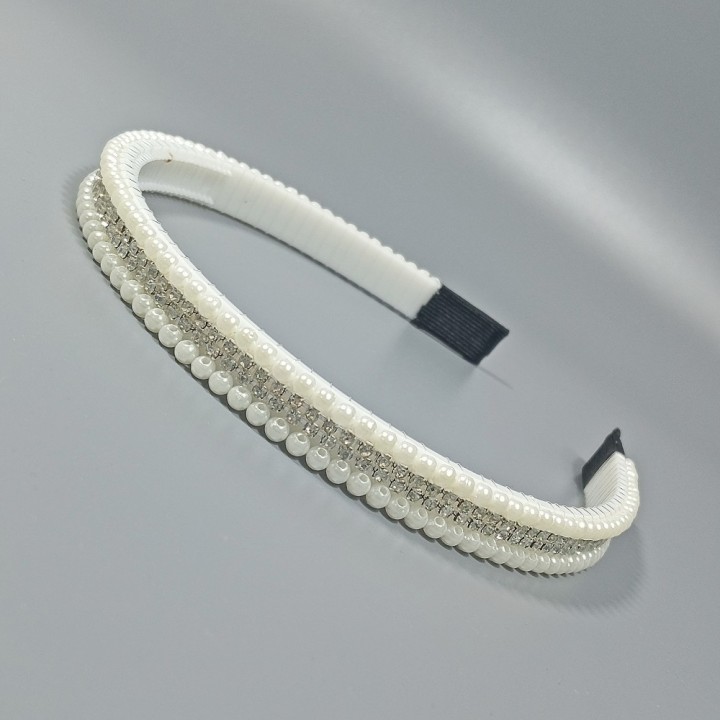 Ободок из жемчужных бусин со стразами, арт. 1380