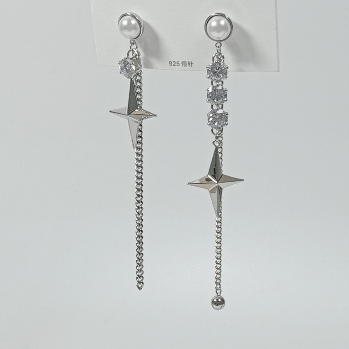  Серьги на застежке "гвоздик" арт. 22680